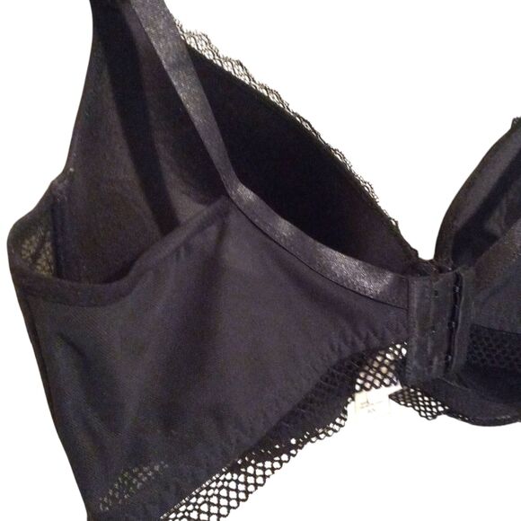 Jessica Simpson Black Underwire Bra-Size 40C-Padded Straps-Lined-Mesh Sides - Picture 5 of 9